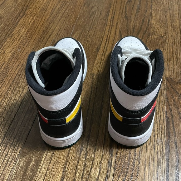 Jordan 1 mid alternate swoosh - Picture 5 of 6